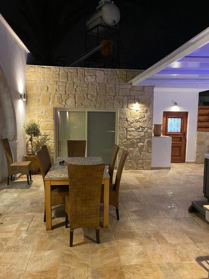 Villa Caerus Paphos Esterno foto