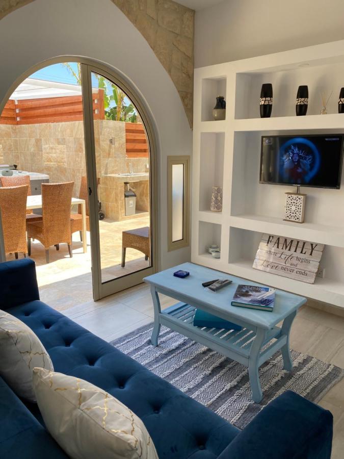 Villa Caerus Paphos Esterno foto